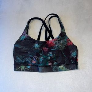 Lululemon Limited Edition pattered Sports Bra size 4